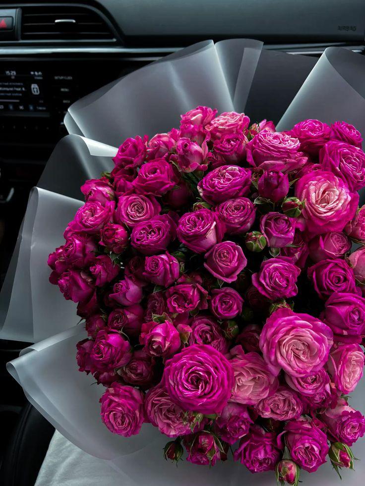 Modern Lifeequi Librium workshop space where corporate flower arrangements are designed and prepared for business delivery